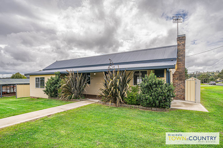 31 JOHN ST, URALLA NSW 2358, 0 chambres, 0 salles de bain, House