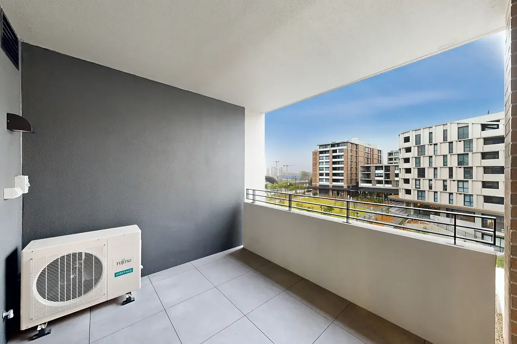 Stylish Two-Bedroom Apartment with Spectacular Views