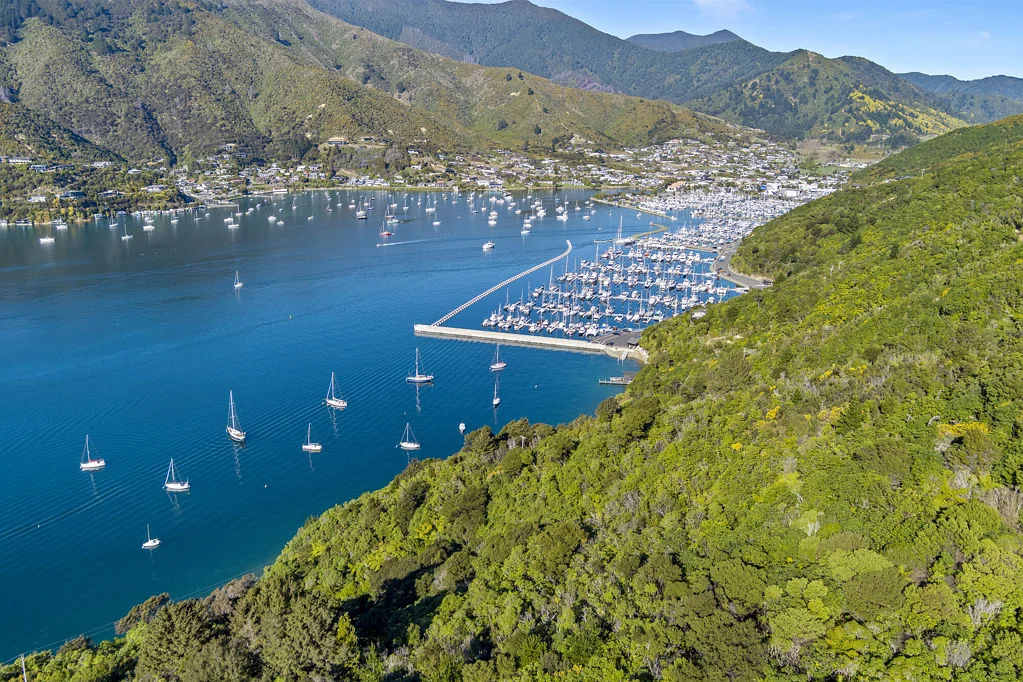 Picton Waikawa Marina Waterfront Section