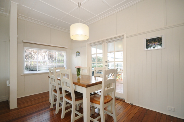 24 HENDERSON ST, NEWTOWN QLD 4350, 0 Bedrooms, 0 Bathrooms, House