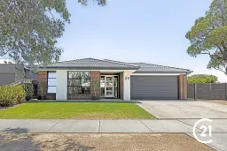 25 Marsanne Drive, Moama