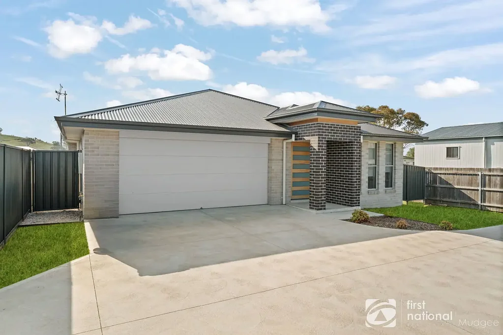 Mudgee 4Kwarto MODERN LIVING, MINIMAL FUSS