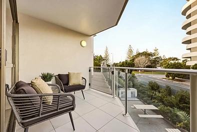 Mooloolaba 2Zimmer Sellers have committed elsewhere, this property must be sold!