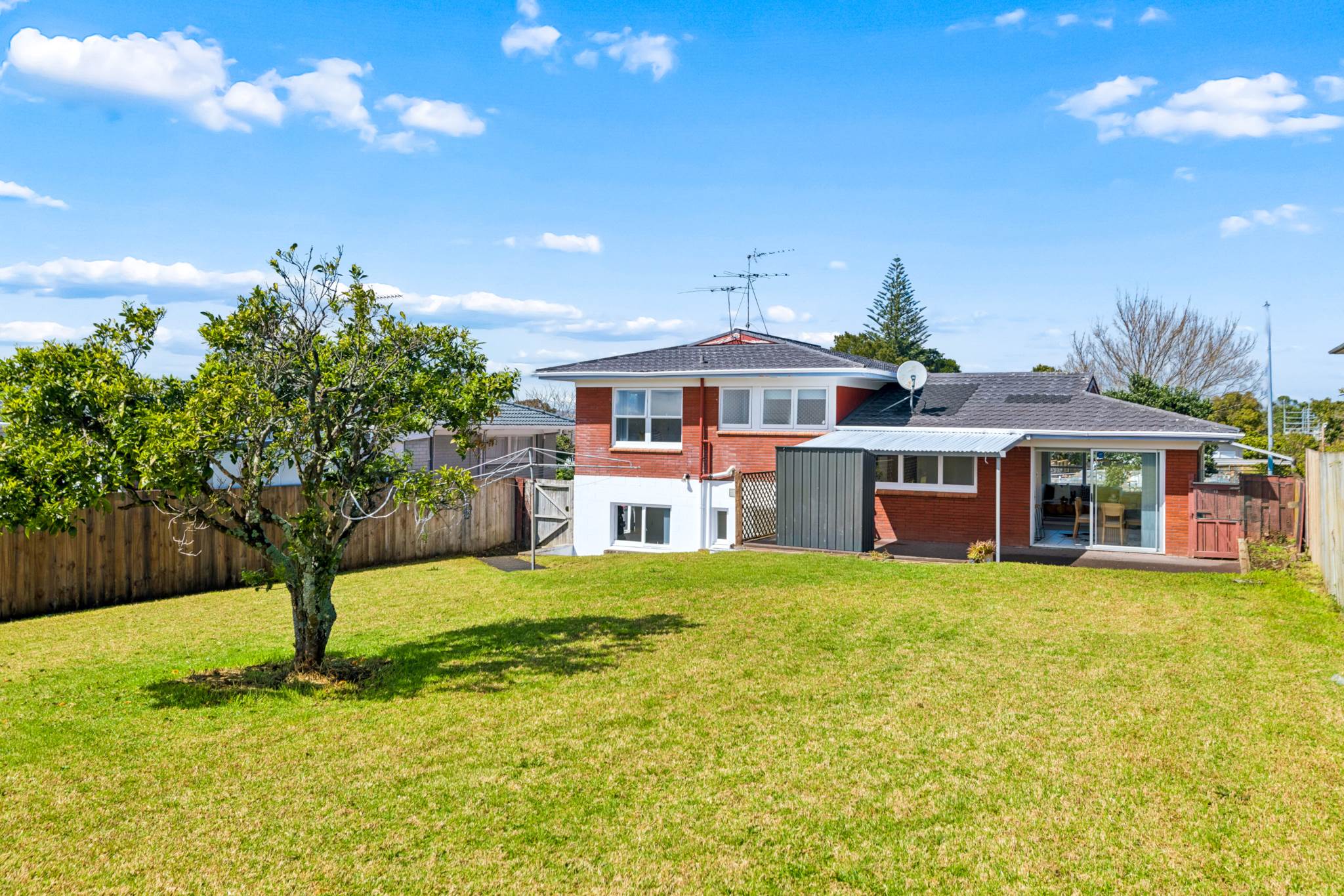 88 Reeves Road, Pakuranga Heights, photo 2