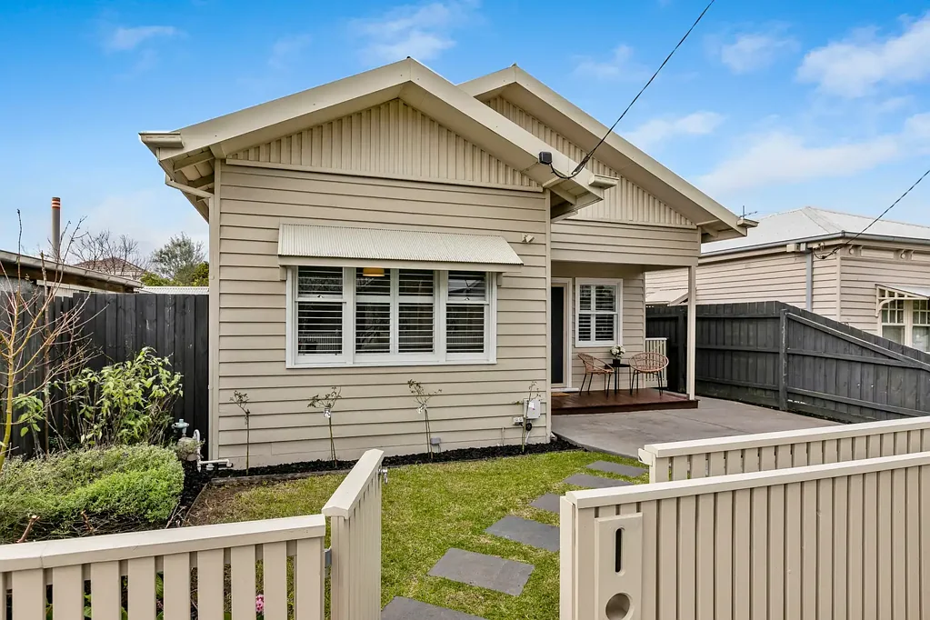 12 Grindlay Street, Newport, VIC 3015