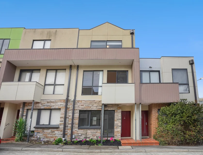 7/24 Featherpark Way, Craigieburn, VIC 3064, 3 slaapkamers, 2 badkamers, Townhouse