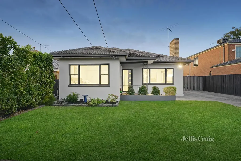 Bentleigh East 4Habitaciones A Revamped Single Level Entertainer