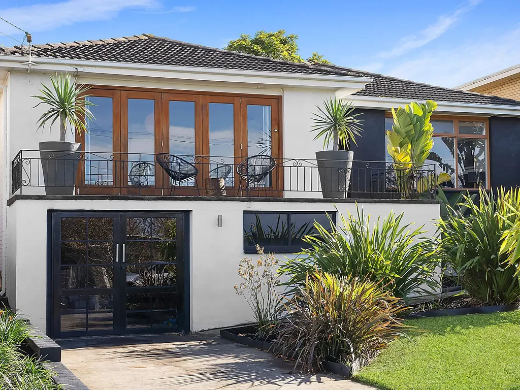 Hamlyn Heights 3ห้องนอน Abundant Natural Light with Sweeping Bay Views