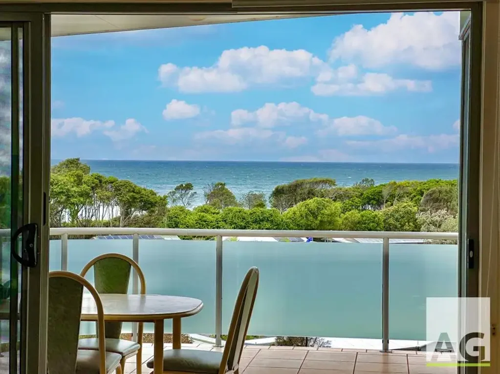 Red Head 3房  TOP FLOOR 3 BED APT. - PANORAMIC OCEAN VIEWS