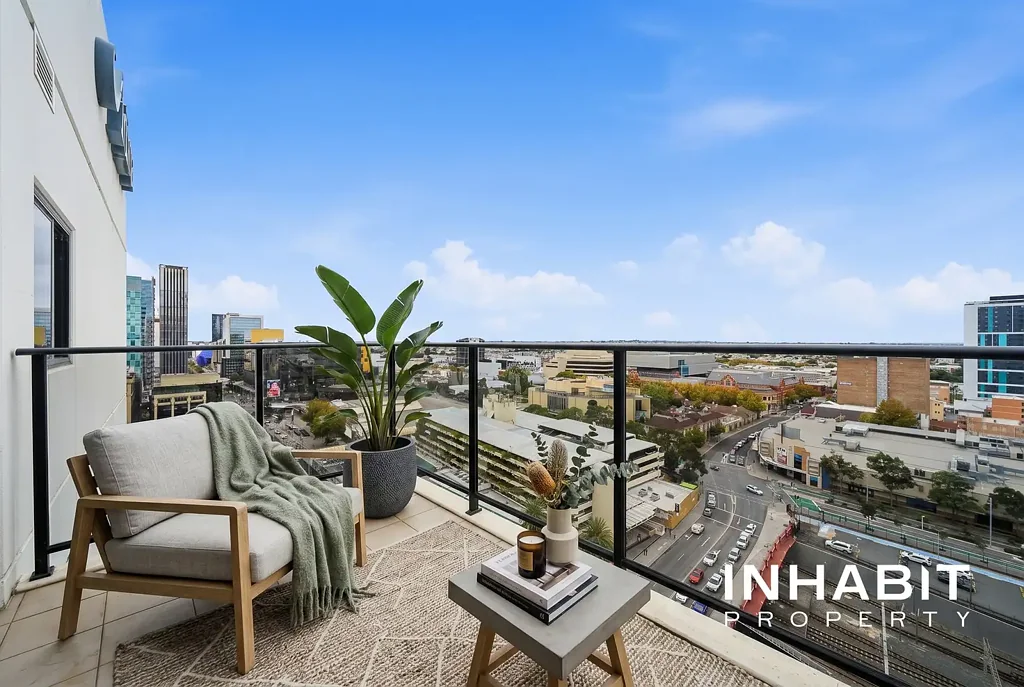 Perth 2 Bedroom Top Floor Elevated City Living with very low strata fees