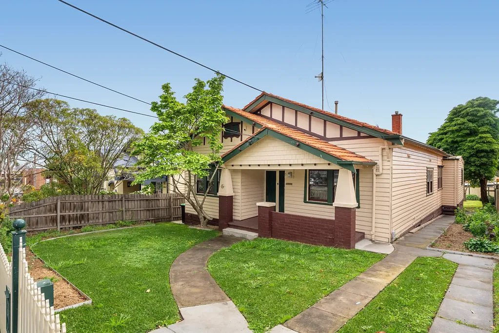 Charming Californian Bungalow in Leafy Moonee Ponds
