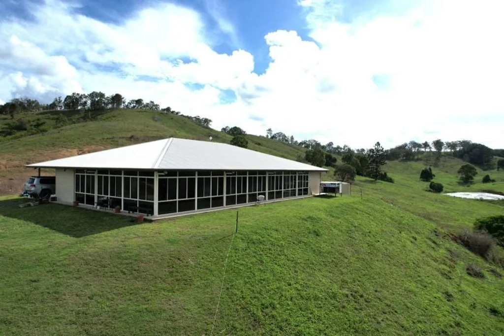 Amamoor MARY VALLEY, 2 QUALITY HOMES, LOCATION, PRIVATE