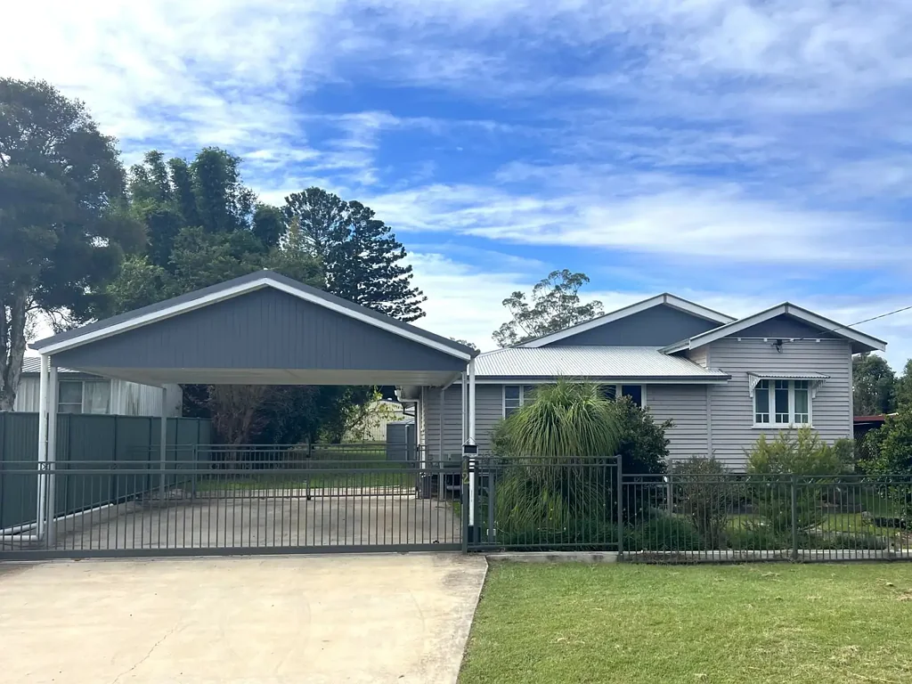 12 Thorn Street, Kingaroy, QLD 4610