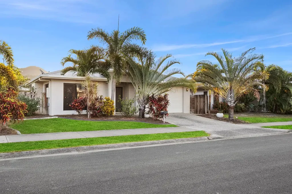 Trinity Park 4ਬੈੱਡਰੂਮ Contemporary Family Home in Lifestyle Location