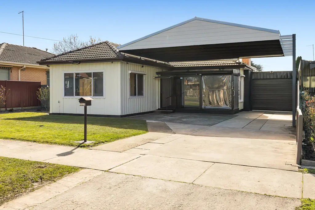Wendouree 3房  Solid Home with Space, Comfort & Outstanding Vehicle Accommodation