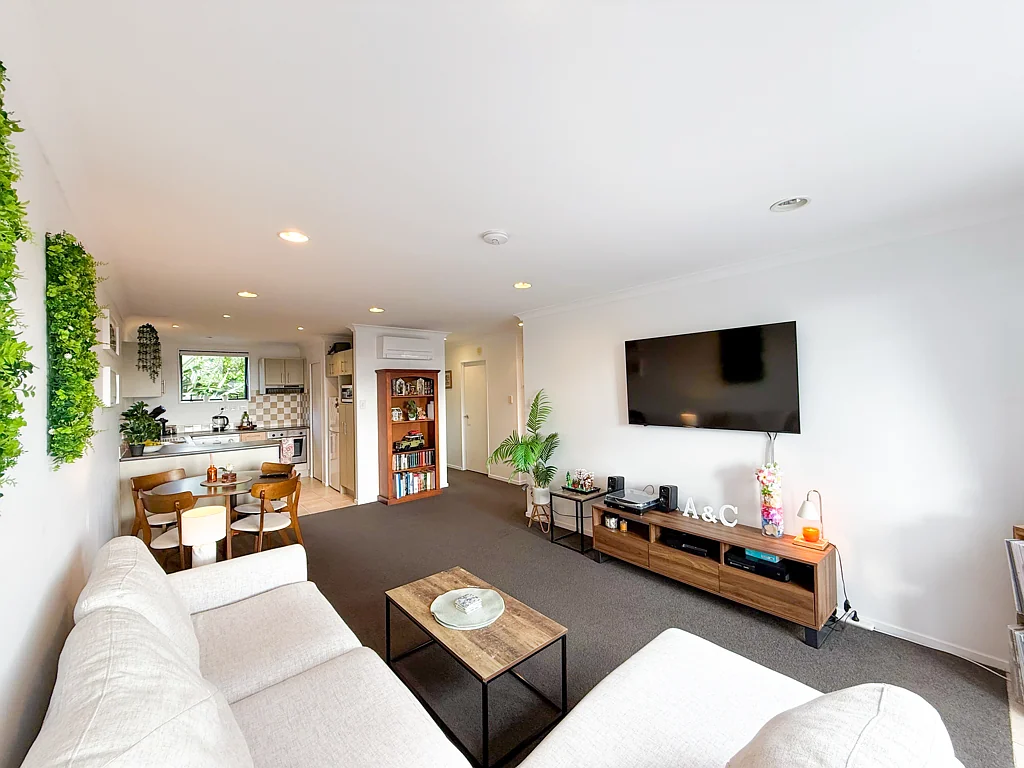 Birkdale 2房  THE LAP OF LUXURY. TOP FLOOR SUNSHINE & VIEWS