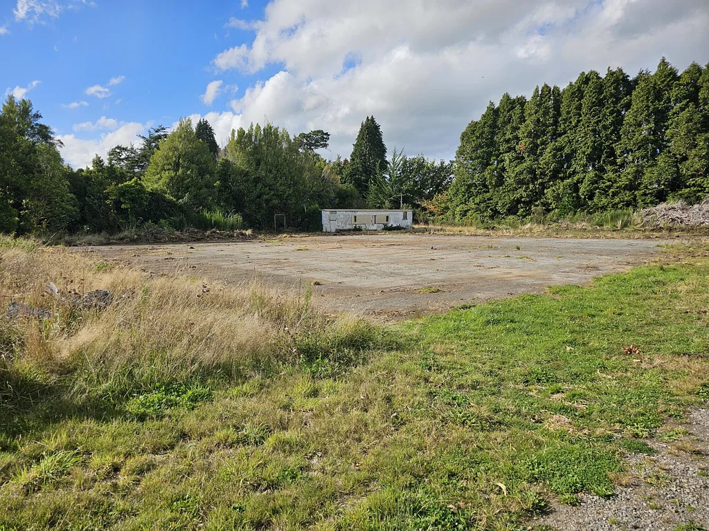 Eketahuna Rare find - no covenants, endless potential!