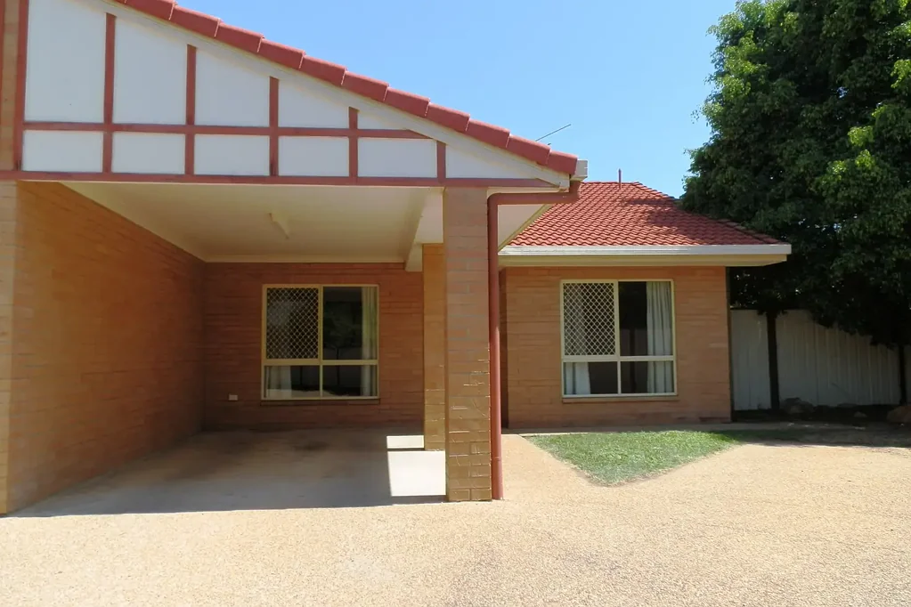 LOW MAINTENANCE UNIT CLOSE TO DENISON