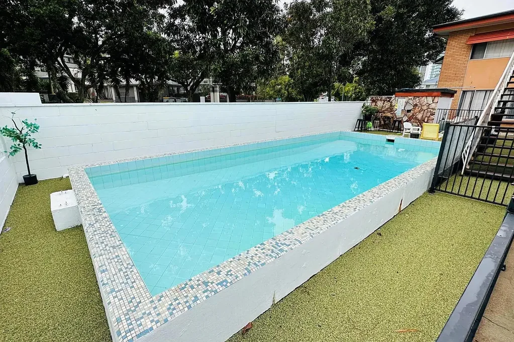 1 Bedroom Unfurnished Unit within Walking Distance to Surfers Paradise!