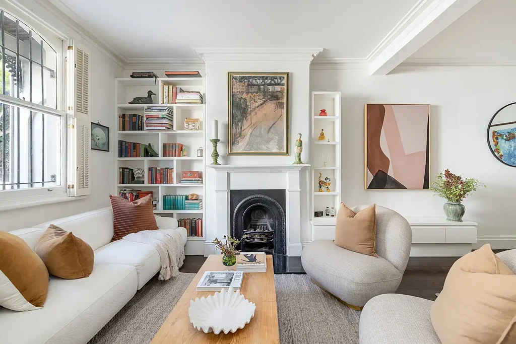 Paddington 4Kwarto Family-scaled terrace in heart-of-village setting