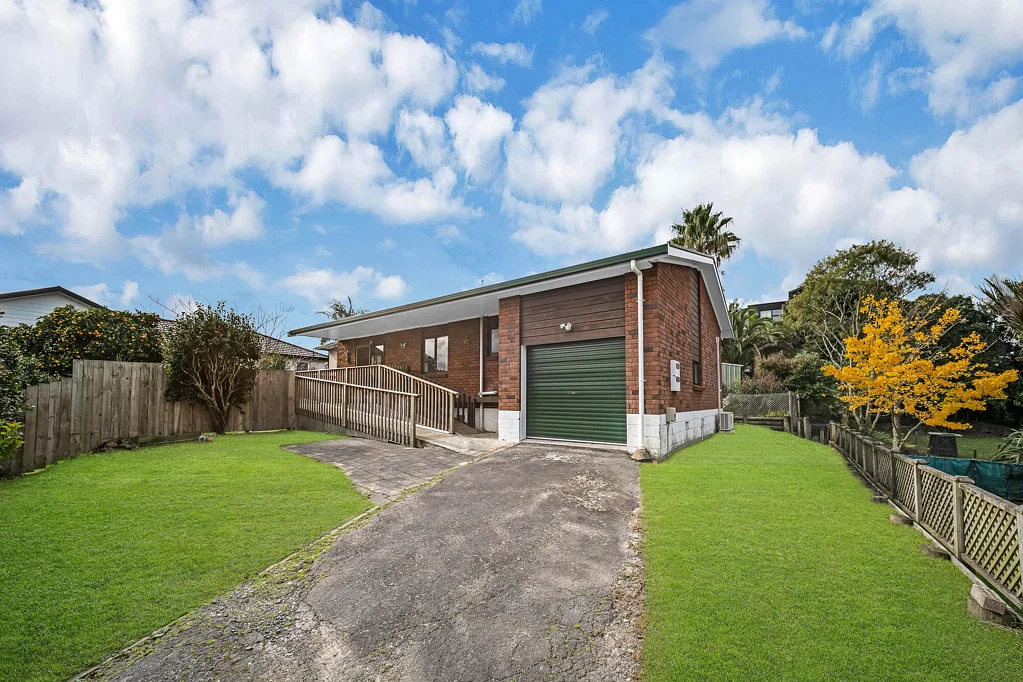 Henderson 3Moenga Solid Brick Beauty in a Location You'll Love