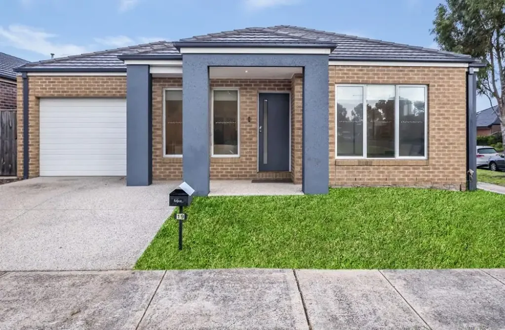 19 Knightsbridge Drive, Epping, VIC 3076