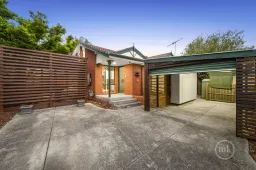 2/8 Bradley Drive, Mill Park