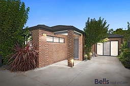 2/11 Mentha Street, Sunshine West