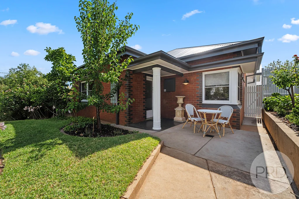 Turvey Park 4 Bedroom Timeless Elegance Meets Modern Comfort