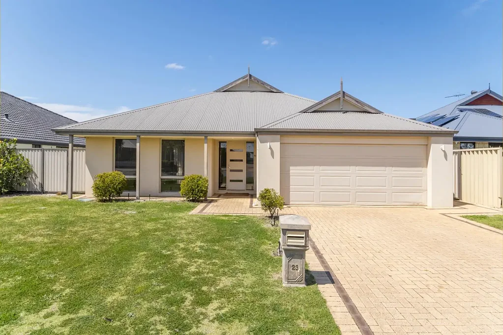 23 Lyon Road, Atwell, WA 6164