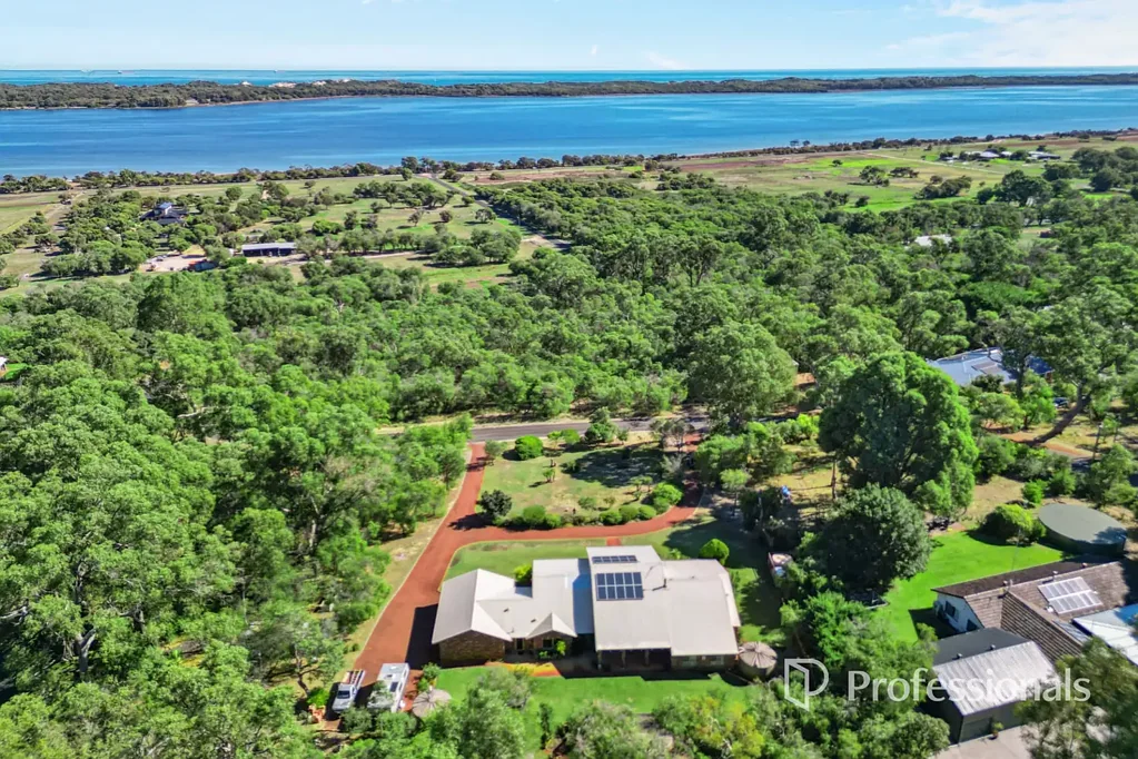 6 Australind Road, Leschenault, WA 6233
