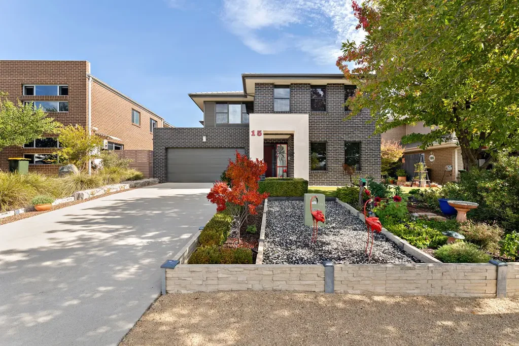 Casey 4房  Elevated Living with Sunrise Views and Flexible Family Spaces