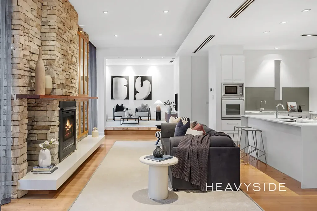 South Yarra 2chambre Penthouse, Space, Light and Size | Show-Stopping Terrace and Unique and Private Rooftop Pool