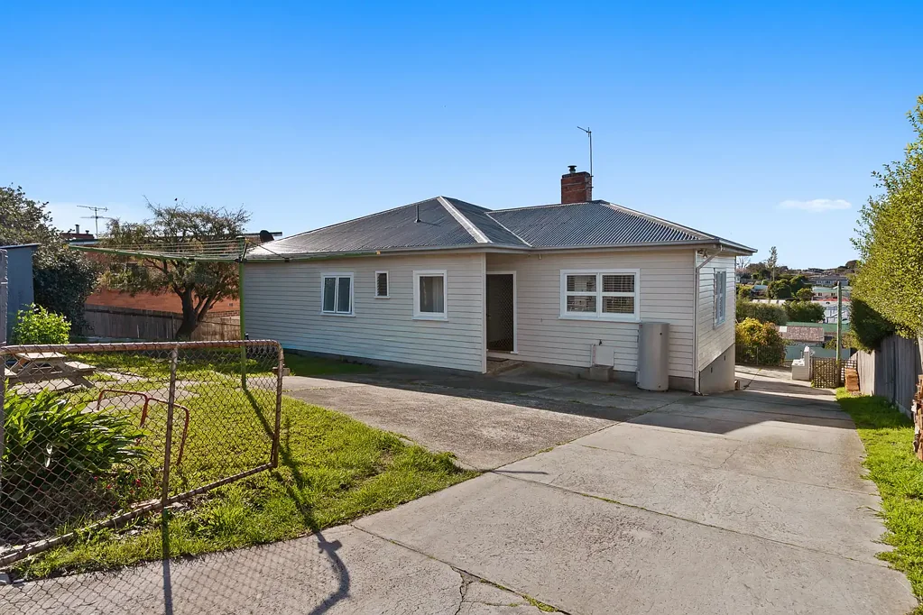 Devonport 3બેડરૂમ COMFORTABLE LIVING, BEAUTIFULLY PRESENTED