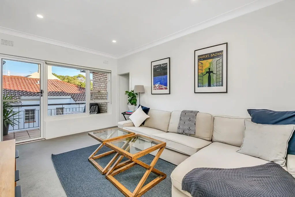 Randwick 2कमरा Well-Presented, Light-Filled Apartment with Two Balconies in the Heart of Randwick