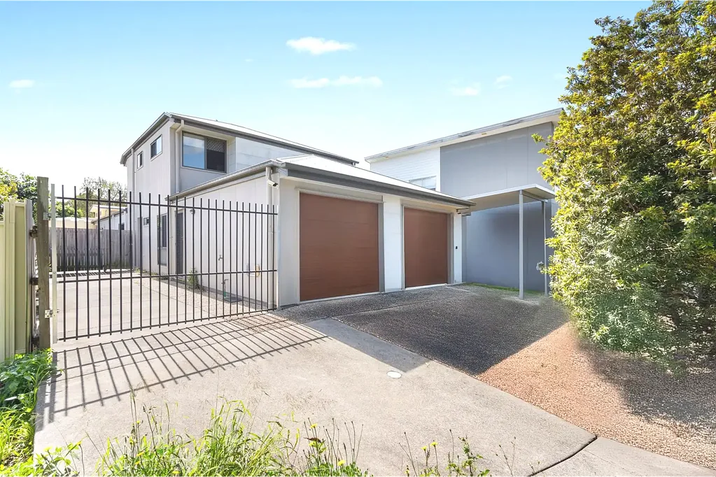 Kingston 3 Bedroom Luxury, Comfort and Convenience All in One Home