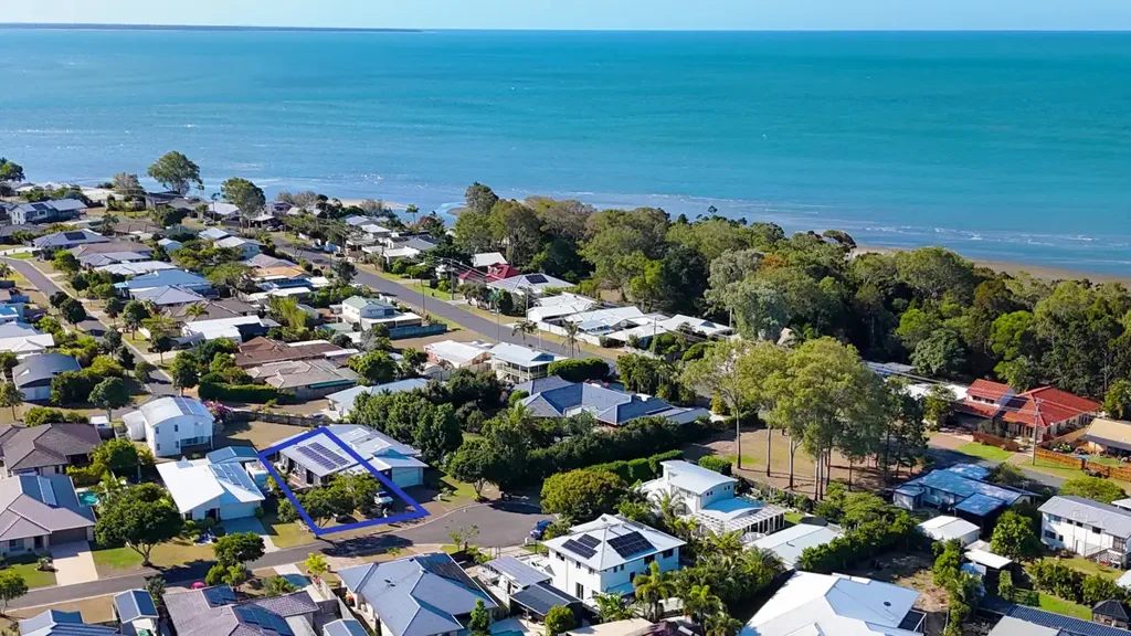 1/10 Beachside Court, Toogoom, QLD 4655