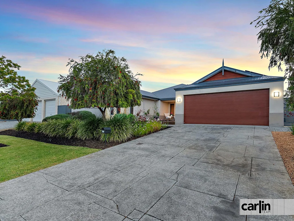 32 Jouissance Bend, Atwell, WA 6164