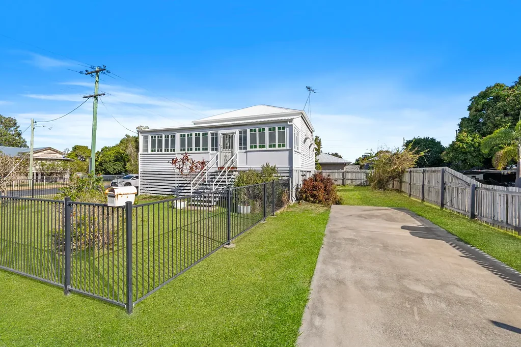 84 Main Street, Park Avenue, QLD 4701