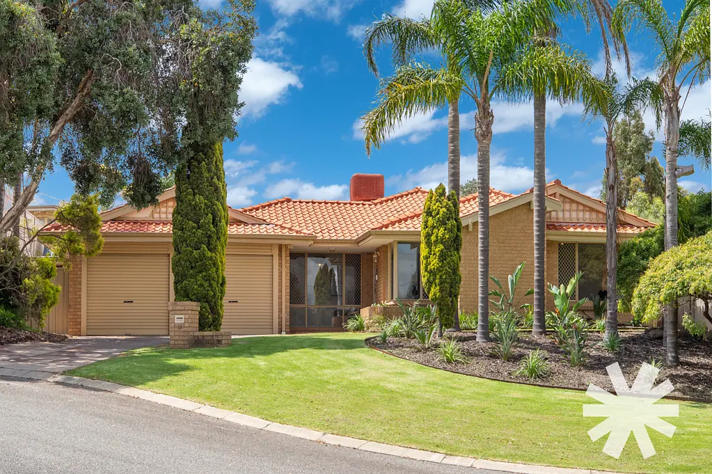 13 Noreatt Place, Leeming, WA 6149