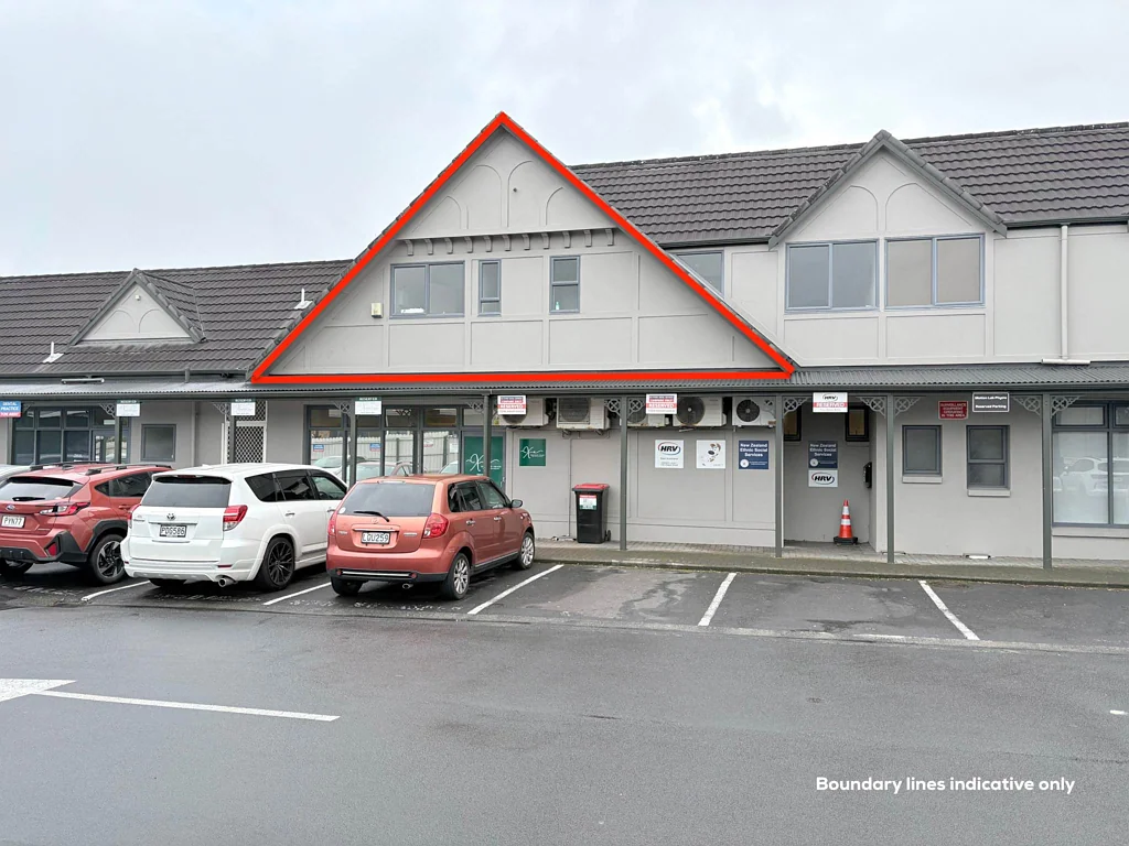 Dannemora 100M² UPSTAIRS OFFICE FOR LEASE