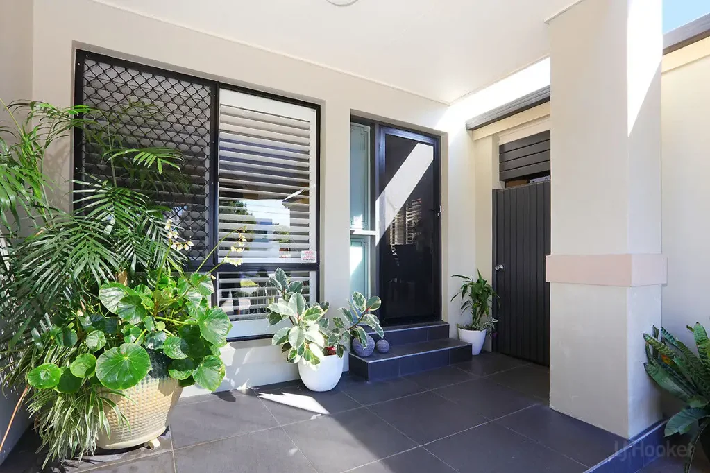 Paradise Point 3ਬੈੱਡਰੂਮ Elegant Coastal Living – Just Steps from Paradise Point Waterfront