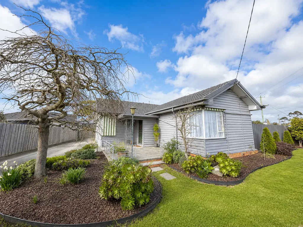 Generous Living in a Great Neighbourhood - Right Here In Traralgon