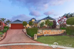 4 Mackaya Court, South Lake