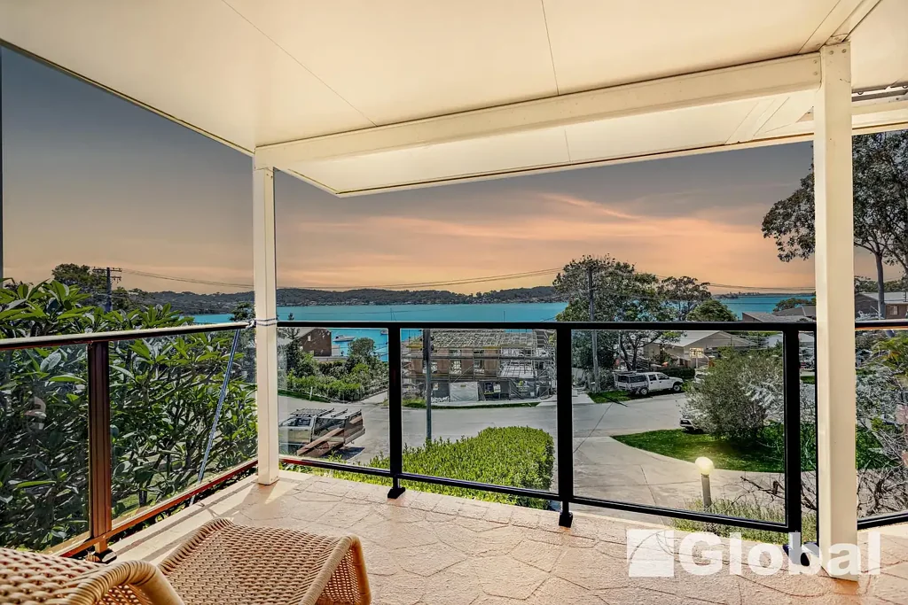 Rathmines 4房  Lakeside Living at Its Best – Spacious 4-Bedroom Home with Breathtaking Water Views