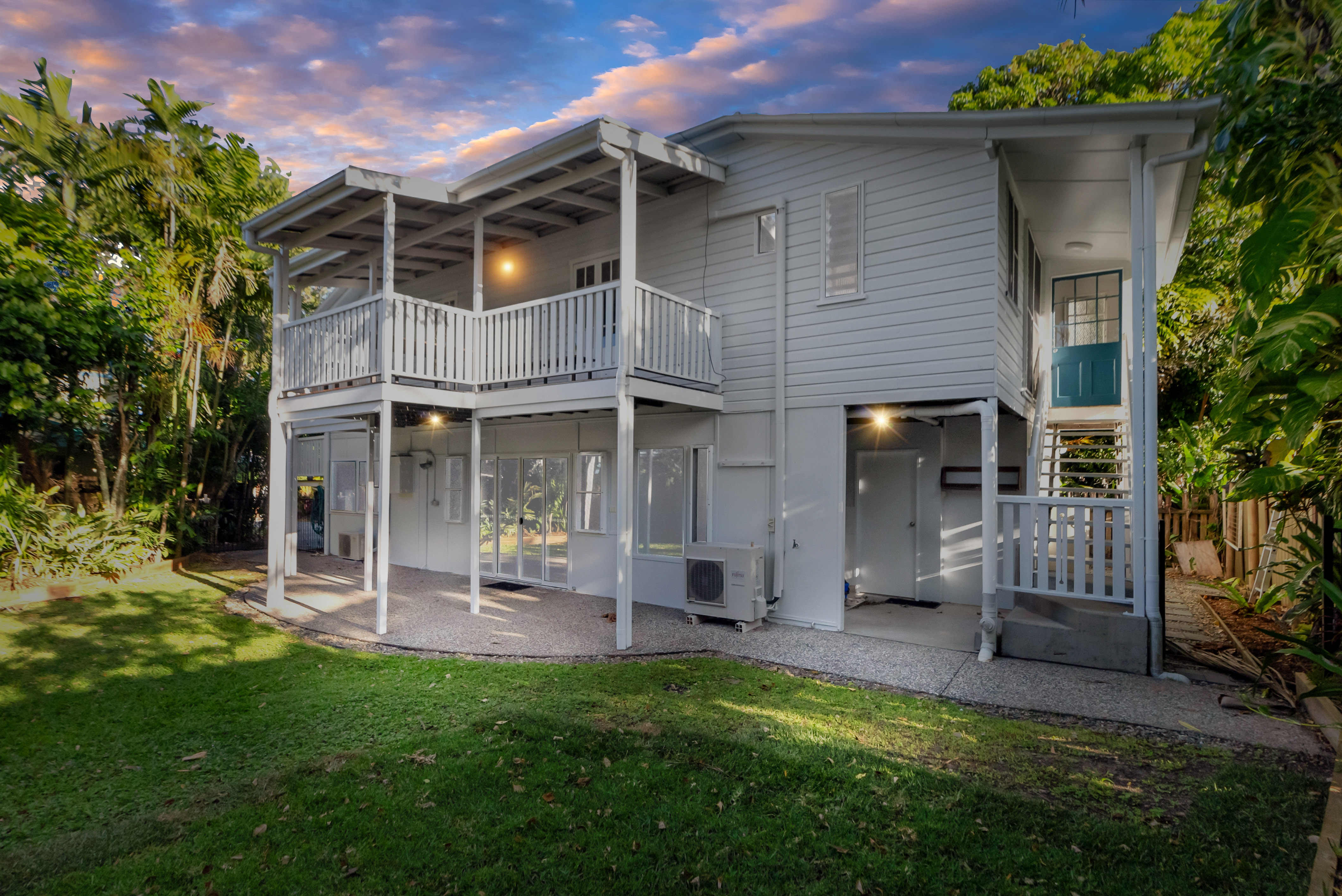 20 FOREST AV, EDGE HILL QLD 4870, 0 Kuwarto, 0 Banyo, House