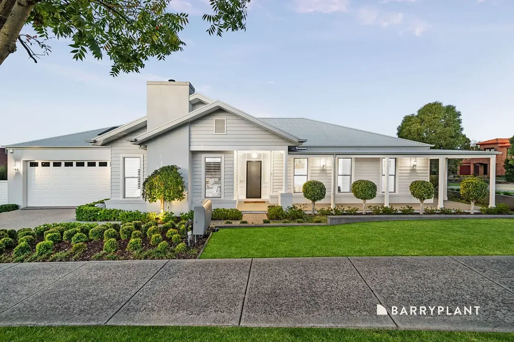 Doreen 4Zimmer Designer Family Living with Exceptional Entertaining