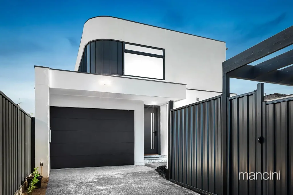 2/7 David Street, Altona, VIC 3018