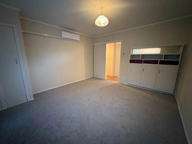 One bedroom unit - Perfect location - New Carpet