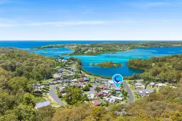 9 FISHERMANS CRESCENT, North Narooma